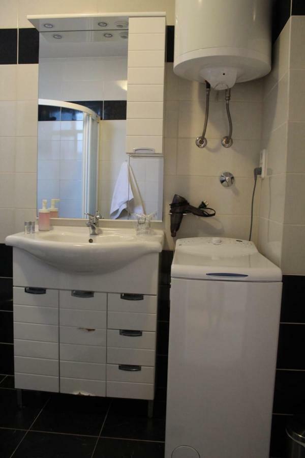 טוראני Apartment Pirovic מראה חיצוני תמונה