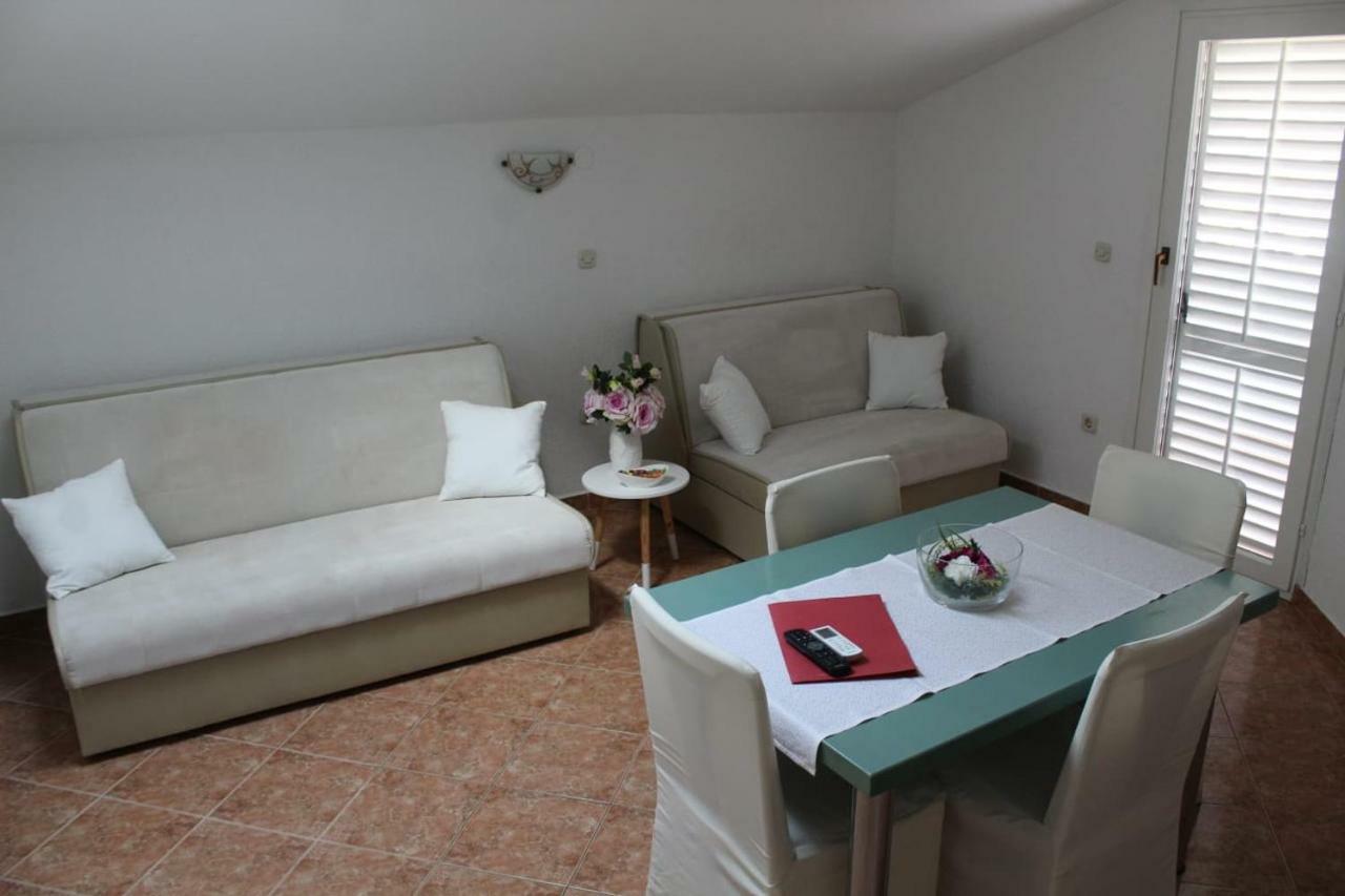 טוראני Apartment Pirovic מראה חיצוני תמונה